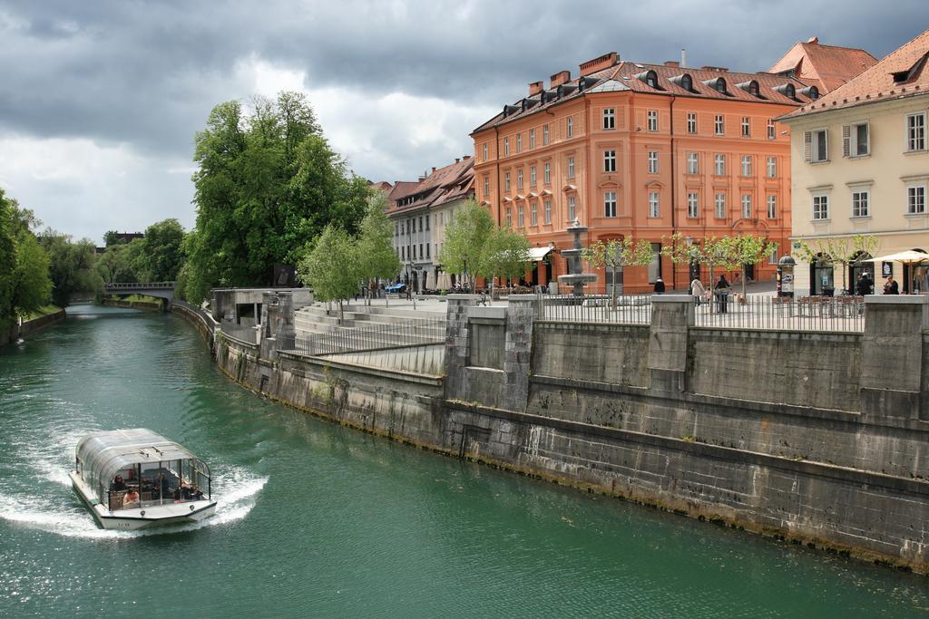 Aura Guesthouse Lublana Zewnętrze zdjęcie